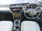 2021-volkswagen-touran-15-tsi-se-family-small-2