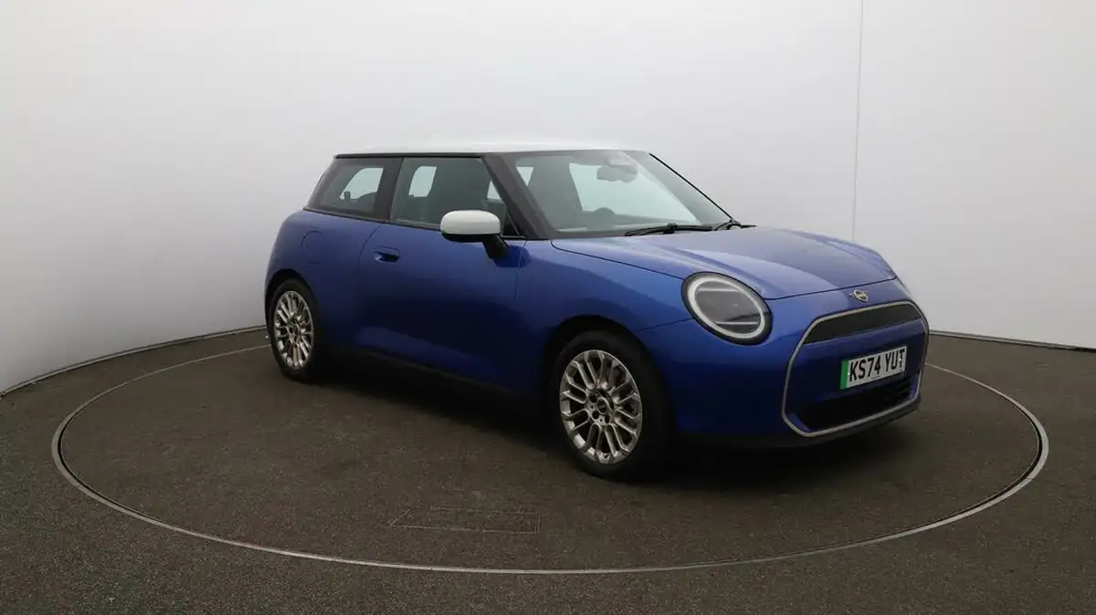 2024-mini-cooper-e-cooper-e-exclusive-big-42