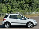 2011-suzuki-sx4-16-sz5-small-4