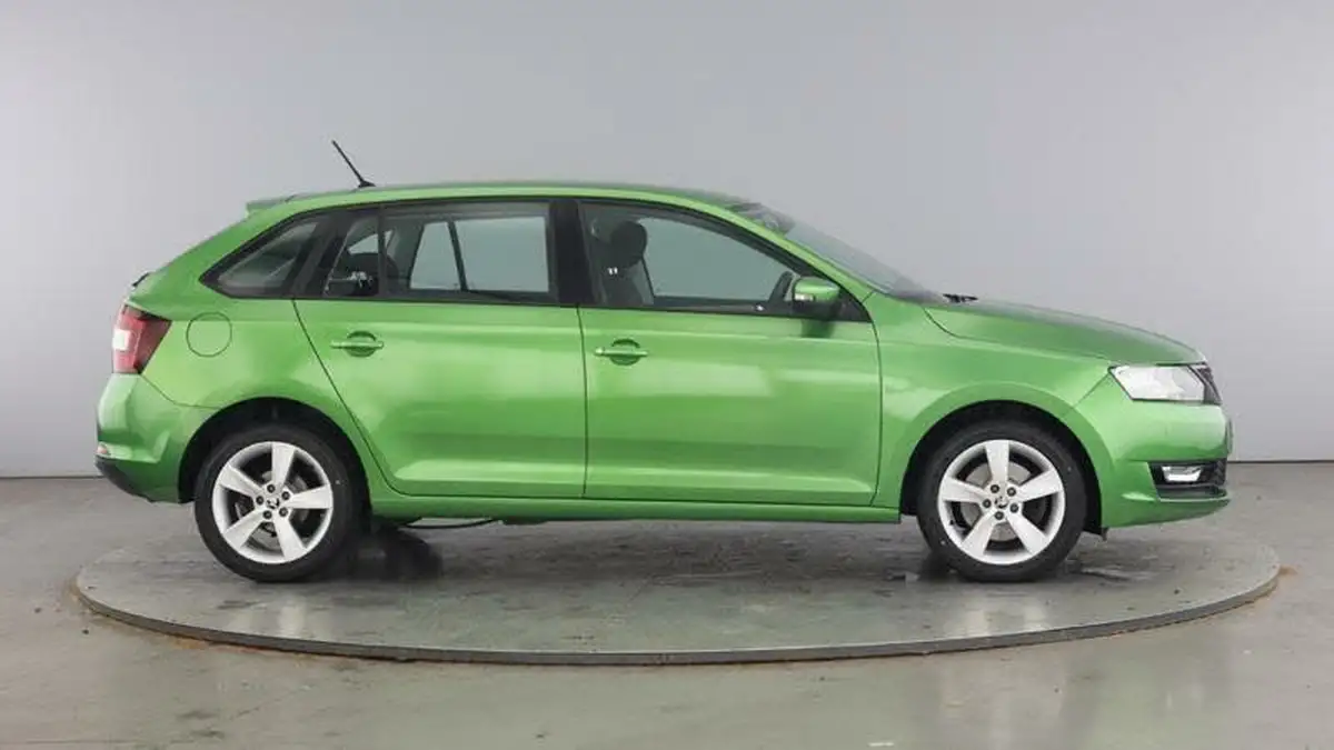 2018-skoda-rapid-spaceback-10-tsi-se-tech-109ps-big-3