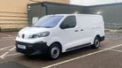 2024-peugeot-expert-small-6