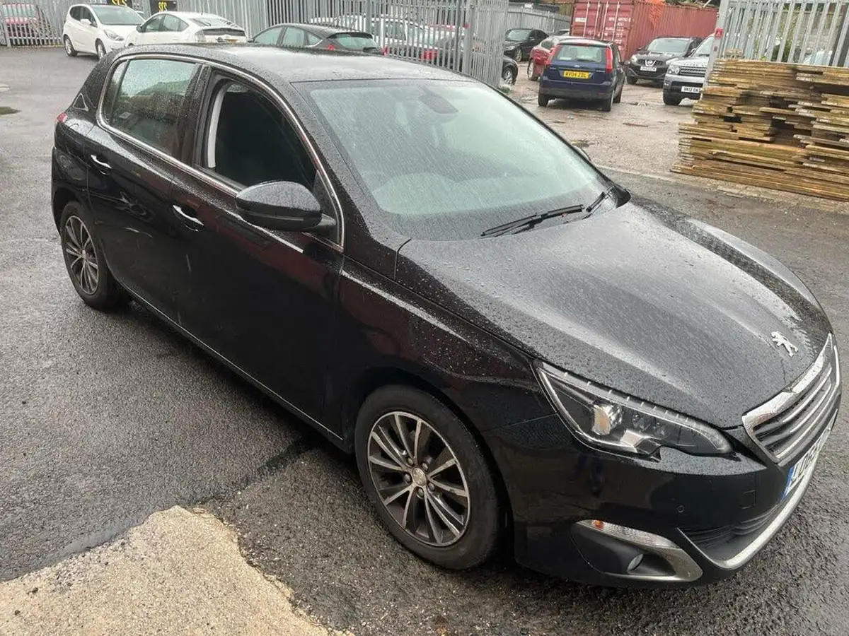 2015-peugeot-308-16-bluehdi-allure-16-bluehdi-big-0