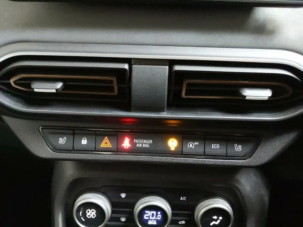 2024-dacia-sandero-stepway-10-tce-extreme-90bhp-big-18
