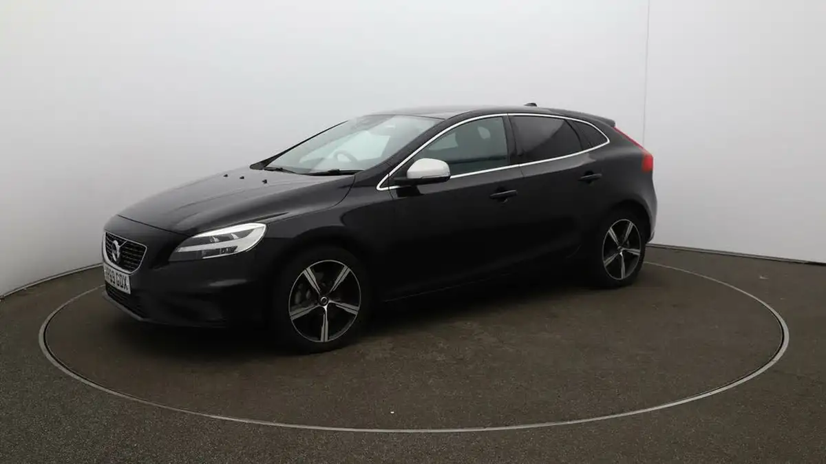 2019-volvo-v40-20-t2-r-design-edition-big-67