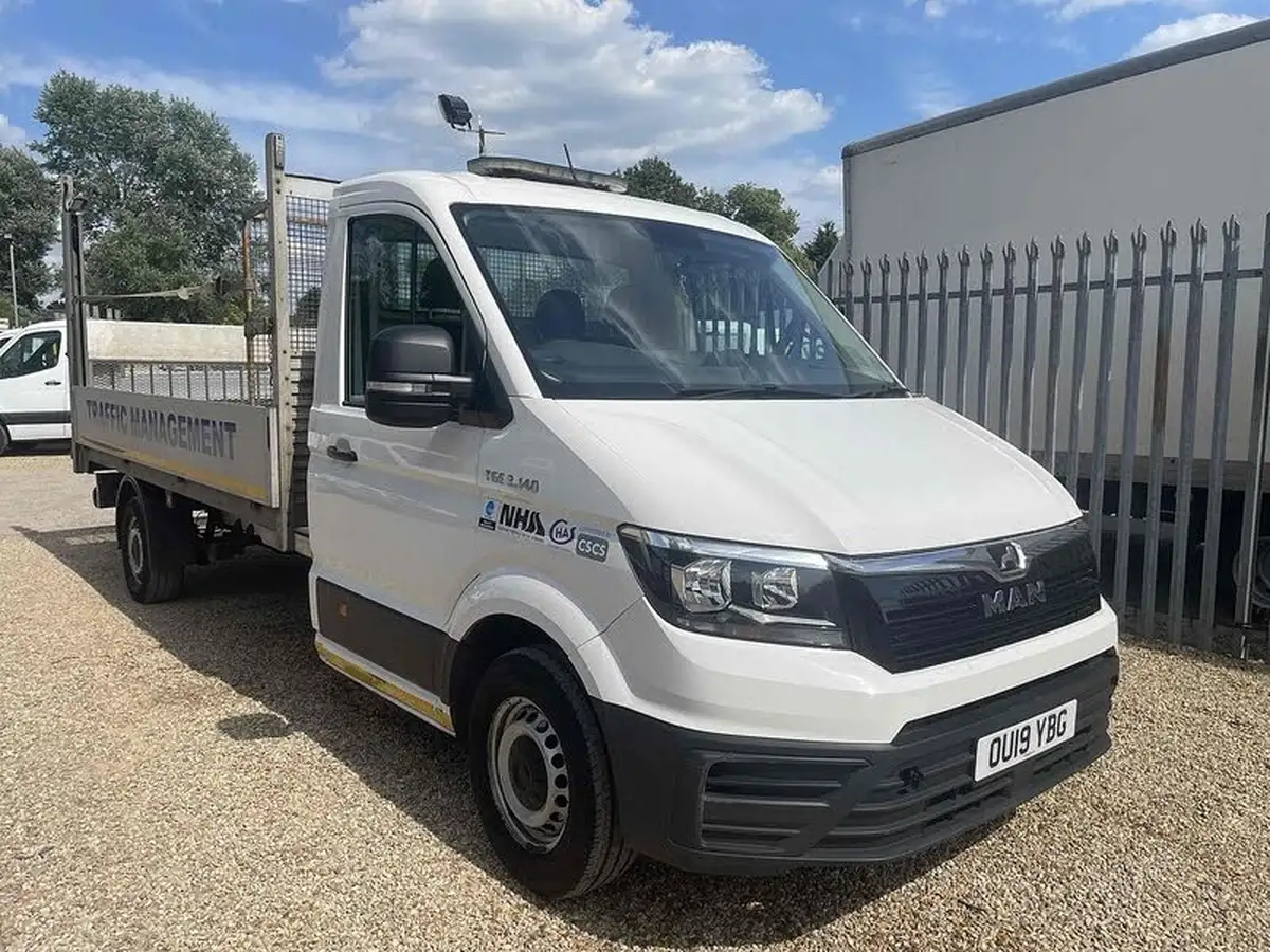 2019-man-tge-20-td-3140-long-140pseu6-rwd-chassis-cab-big-0