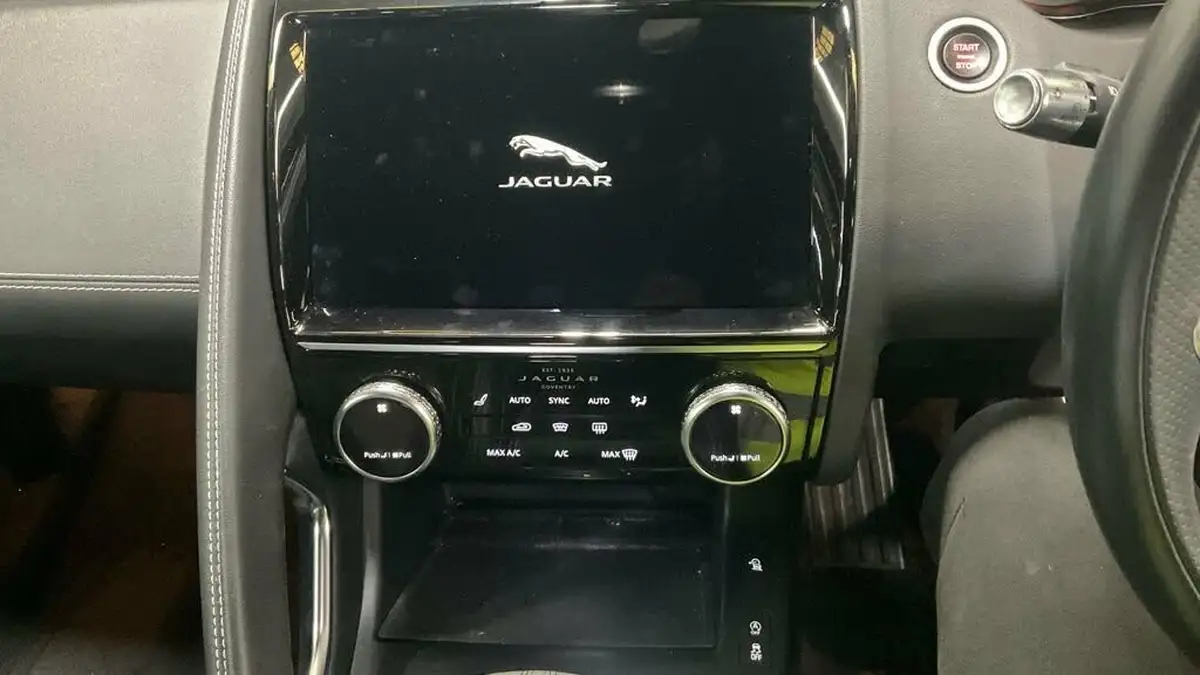 2021-jaguar-e-pace-20-d165-r-dynamic-s-awd-mhev-auto-big-8