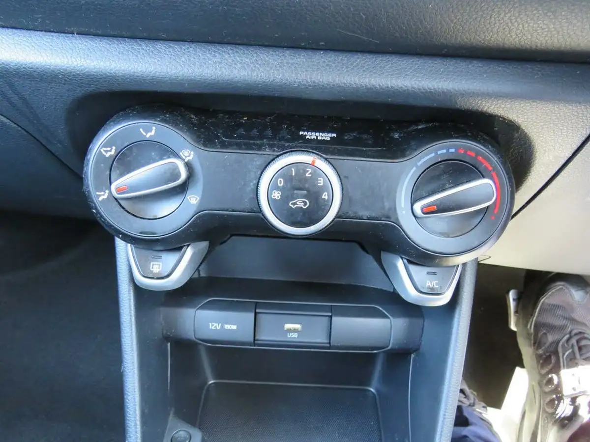 2022-kia-picanto-10-x-line-auto-seq-big-16