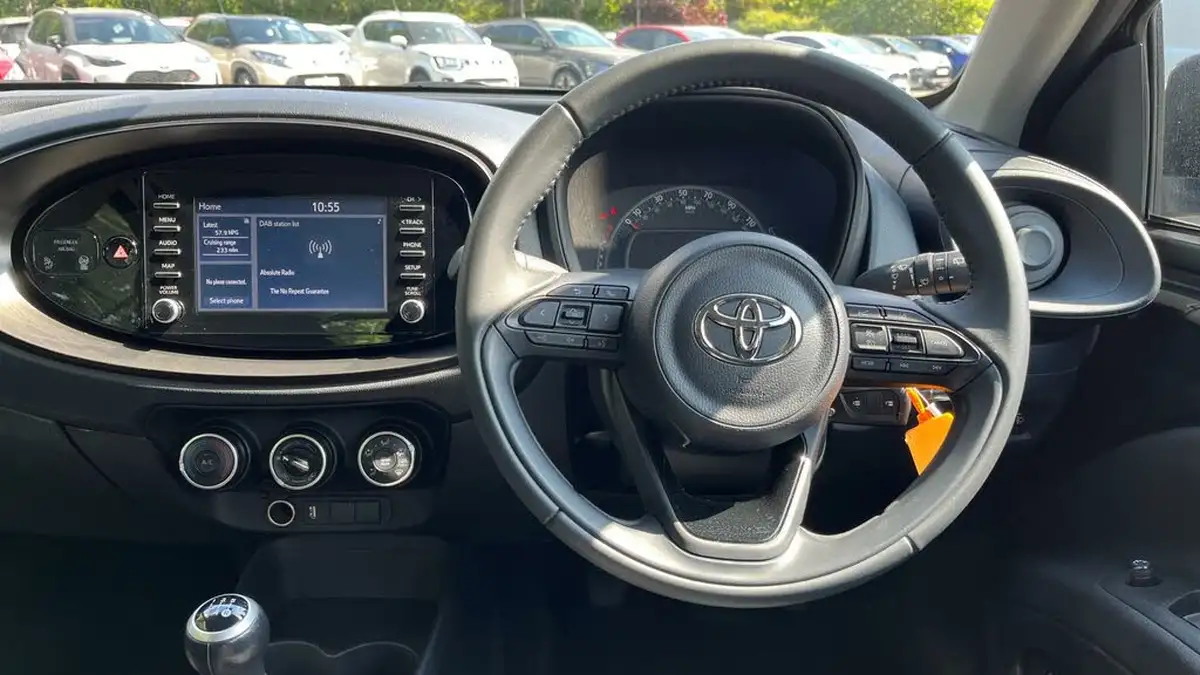 2023-toyota-aygo-x-10-vvt-i-pure-big-5