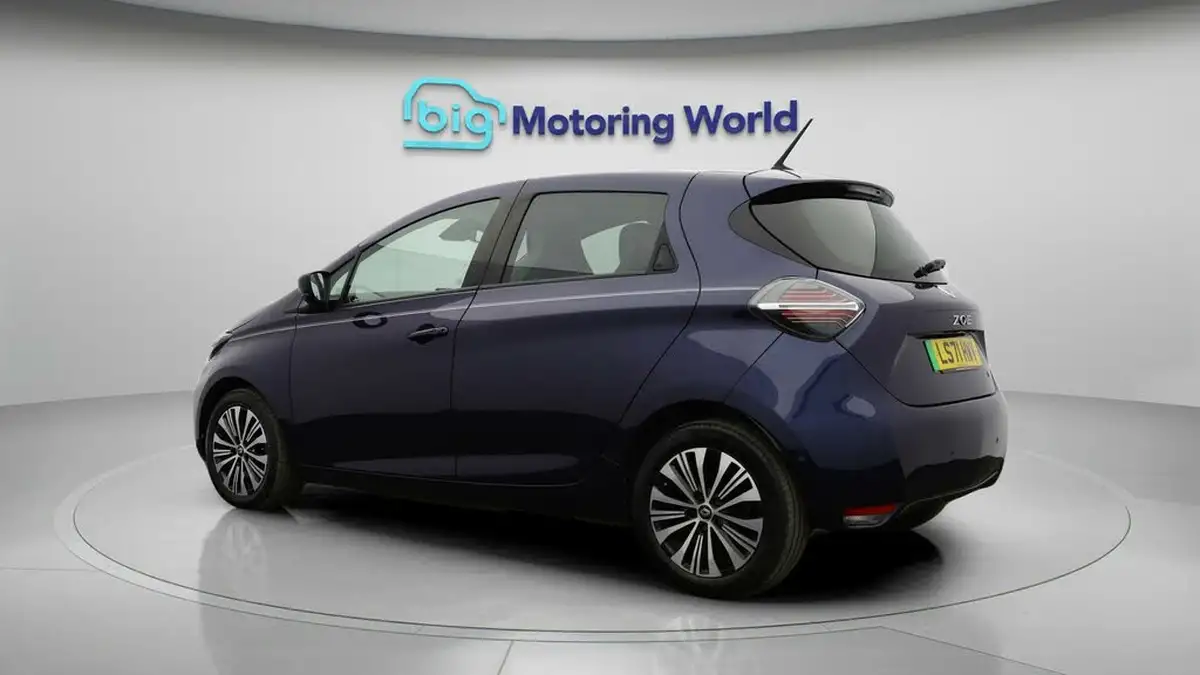 2021-renault-zoe-e-riviera-limited-edition-big-4