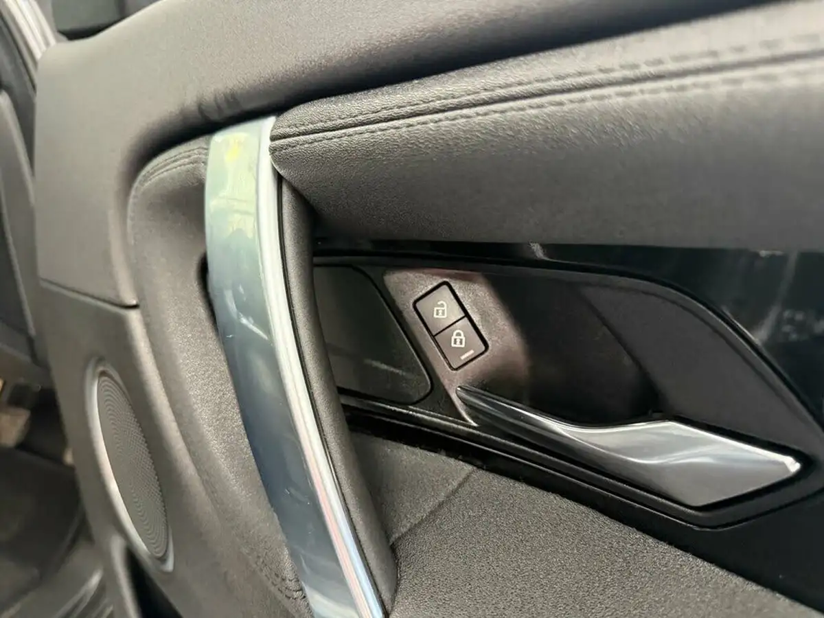 2021-land-rover-discovery-sport-20-d200-s-big-28
