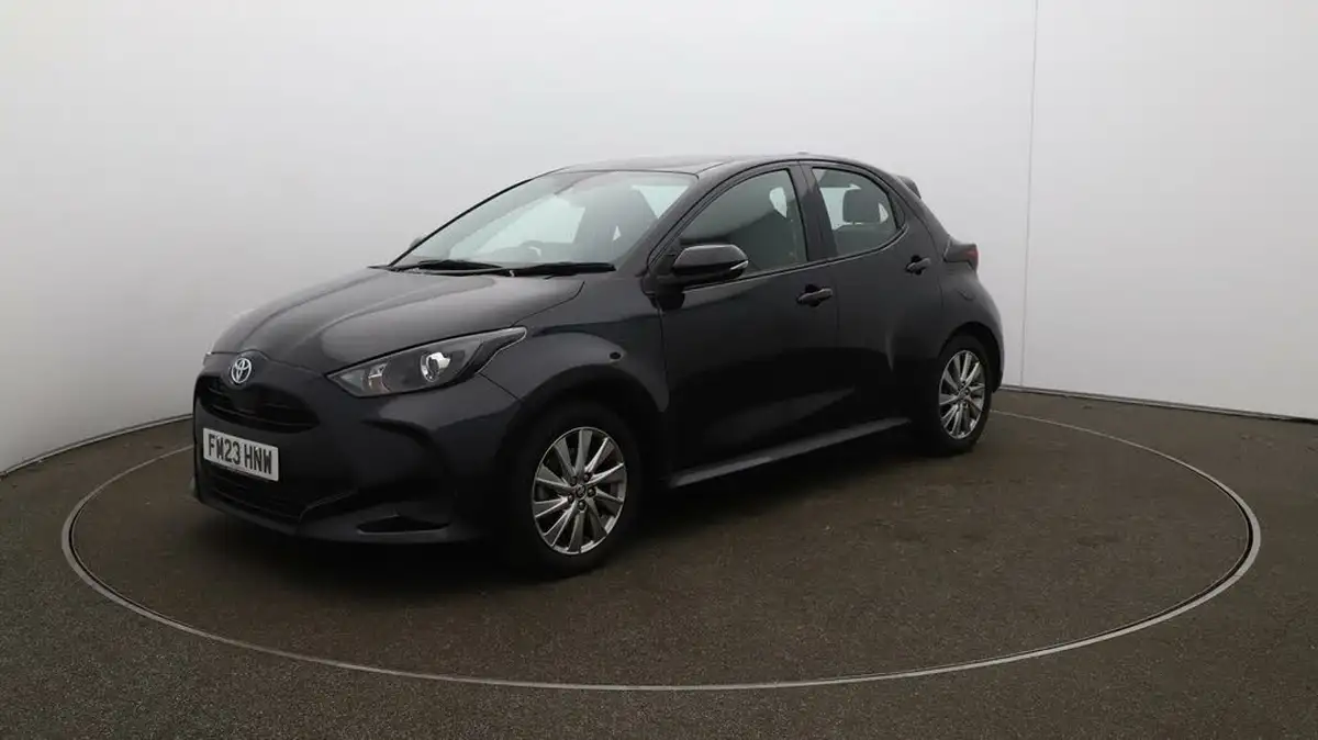 2023-toyota-yaris-15-vvt-i-icon-big-58