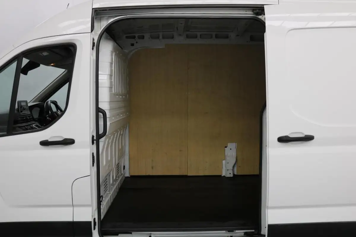 2022-maxus-deliver-9-20tdi-l3h2-big-10
