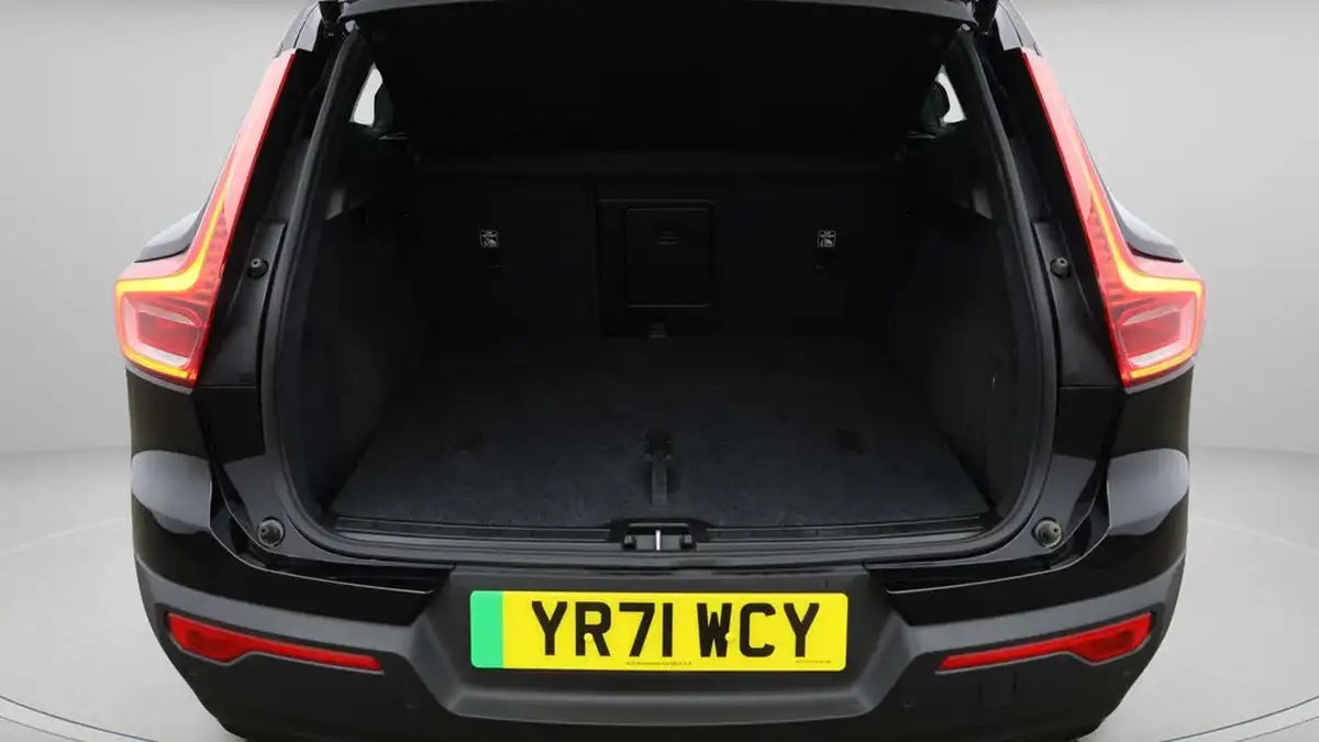 2021-volvo-xc40-e-twin-recharge-plus-big-16