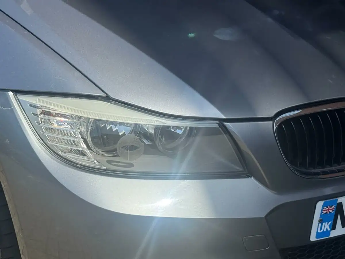 2010-bmw-3-series-20-318i-m-sport-saloon-4d-big-52