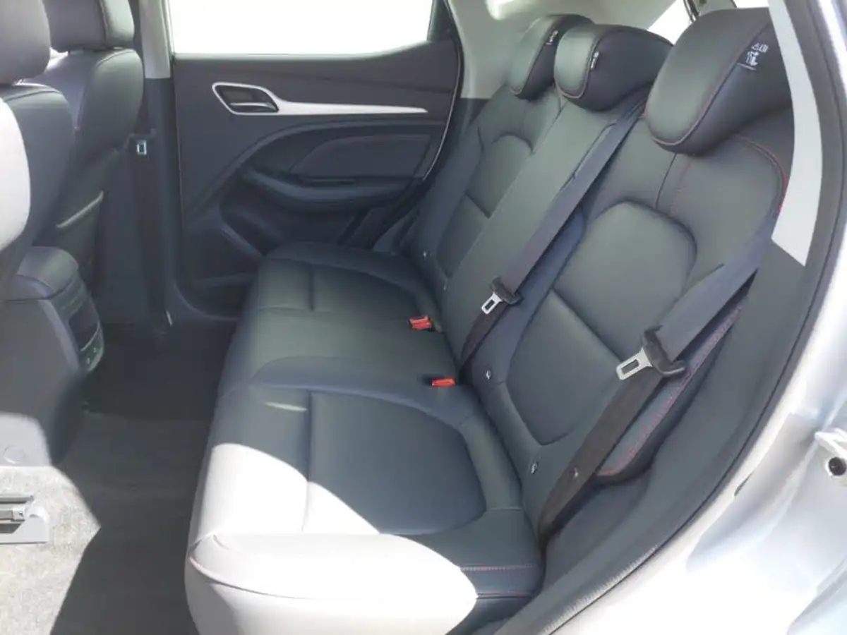 2024-mg-zs-suv-10t-gdi-exclusive-big-5