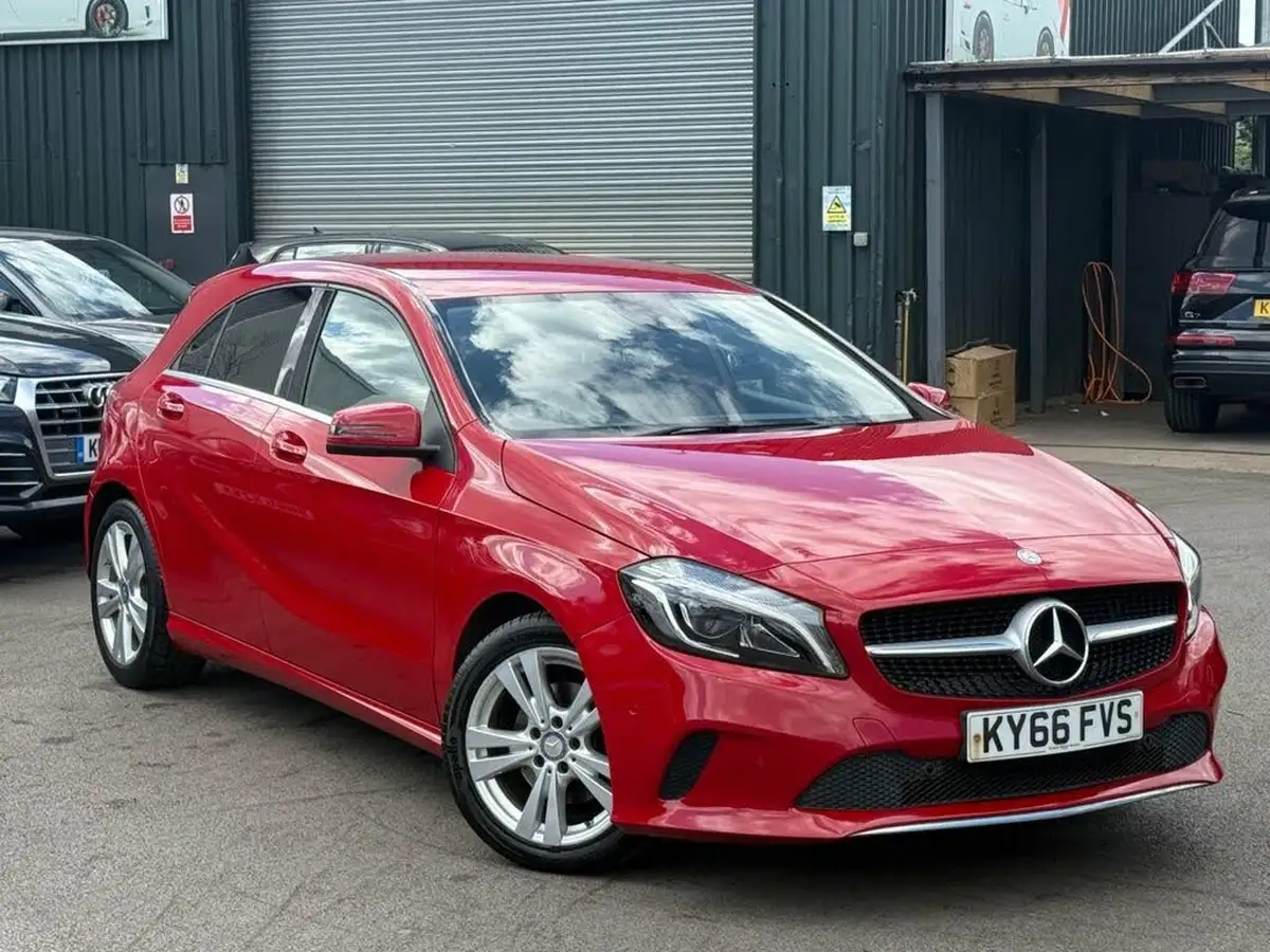 2016-mercedes-benz-a-class-21d-a200d-sport-premiumss-7g-dct-big-6