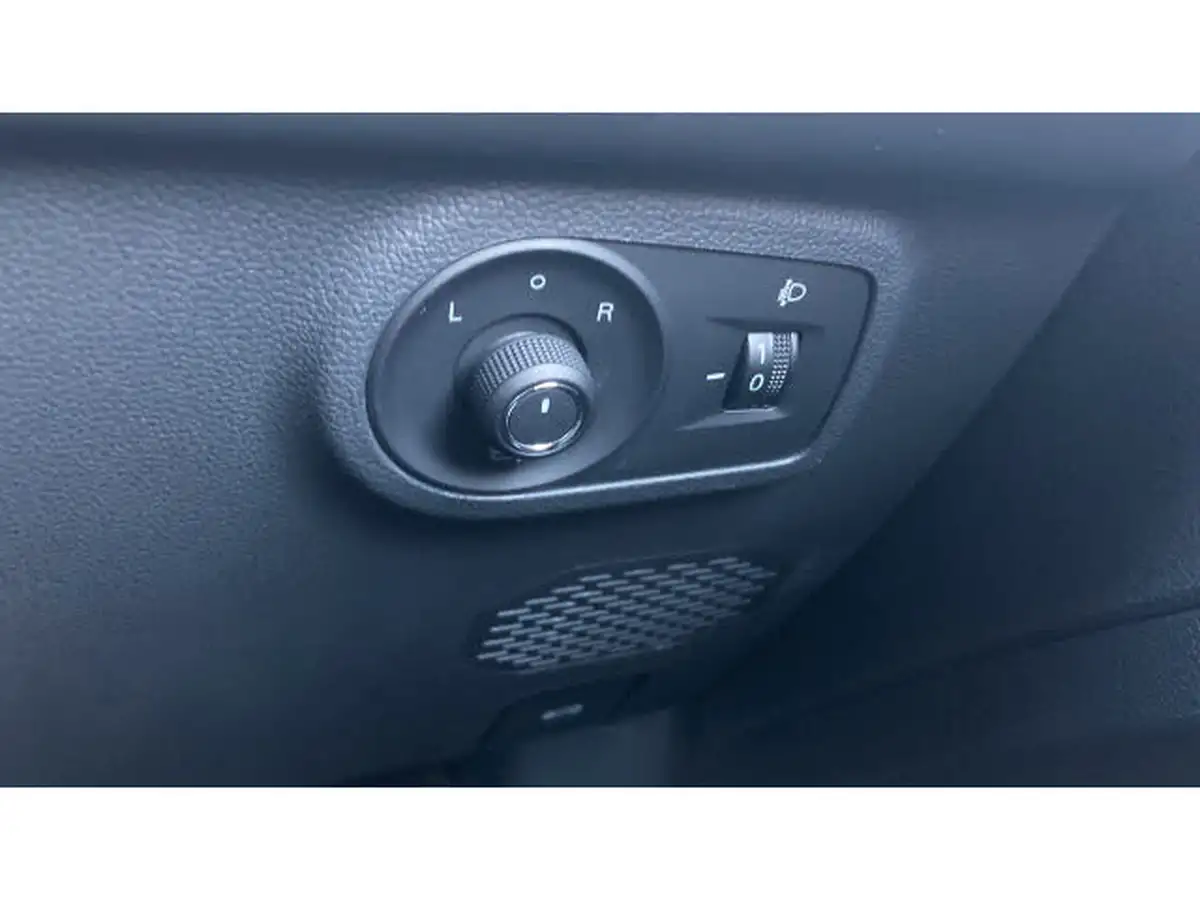 2024-mg-zs-suv-e-trophy-connect-ev-156ps-long-range-big-28