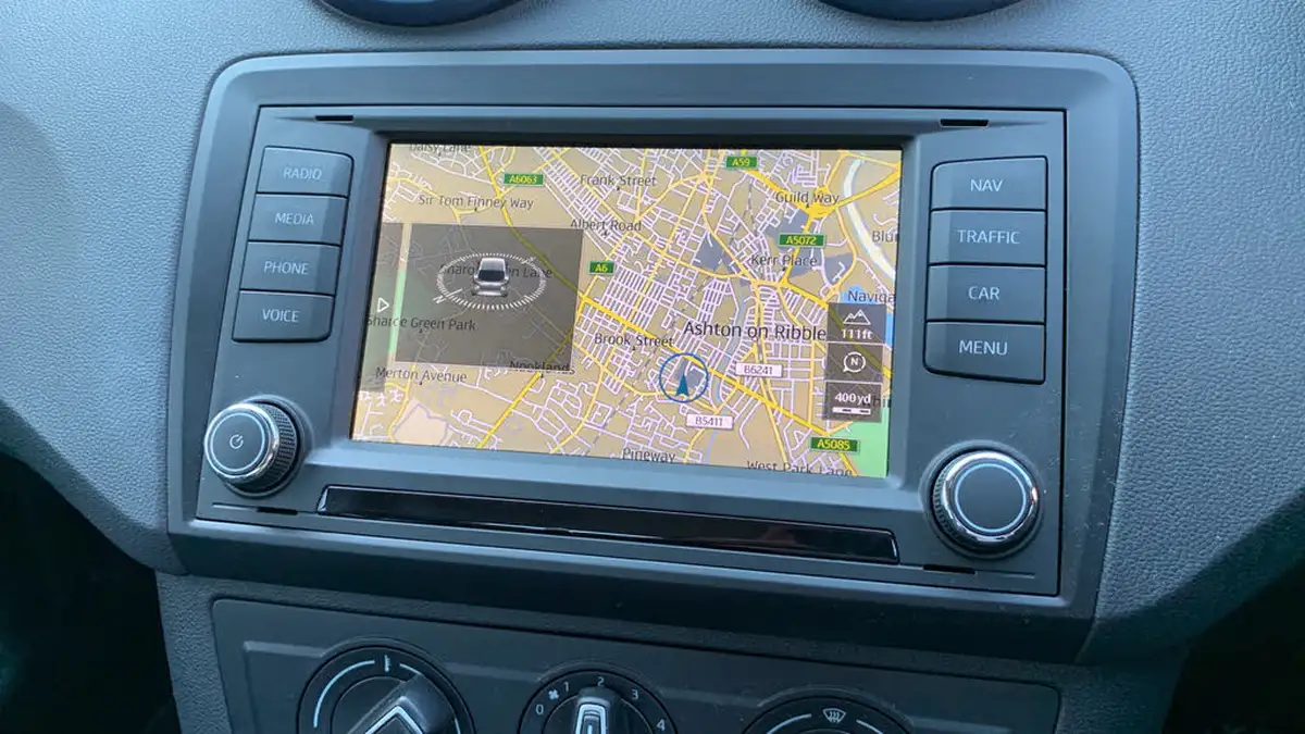 2015-seat-ibiza-12-tsi-connect-sportcoupe-3d-big-28