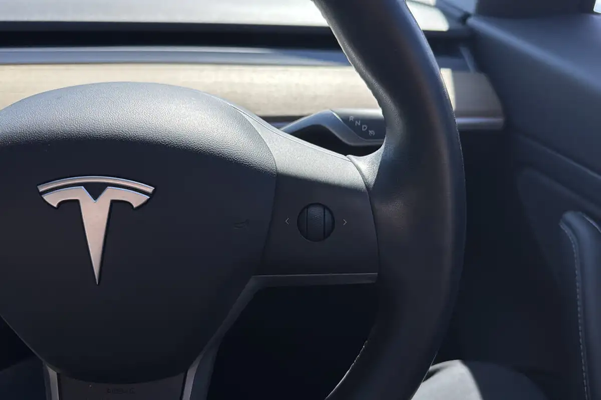 2019-tesla-model-3-e-long-range-4x4-big-16