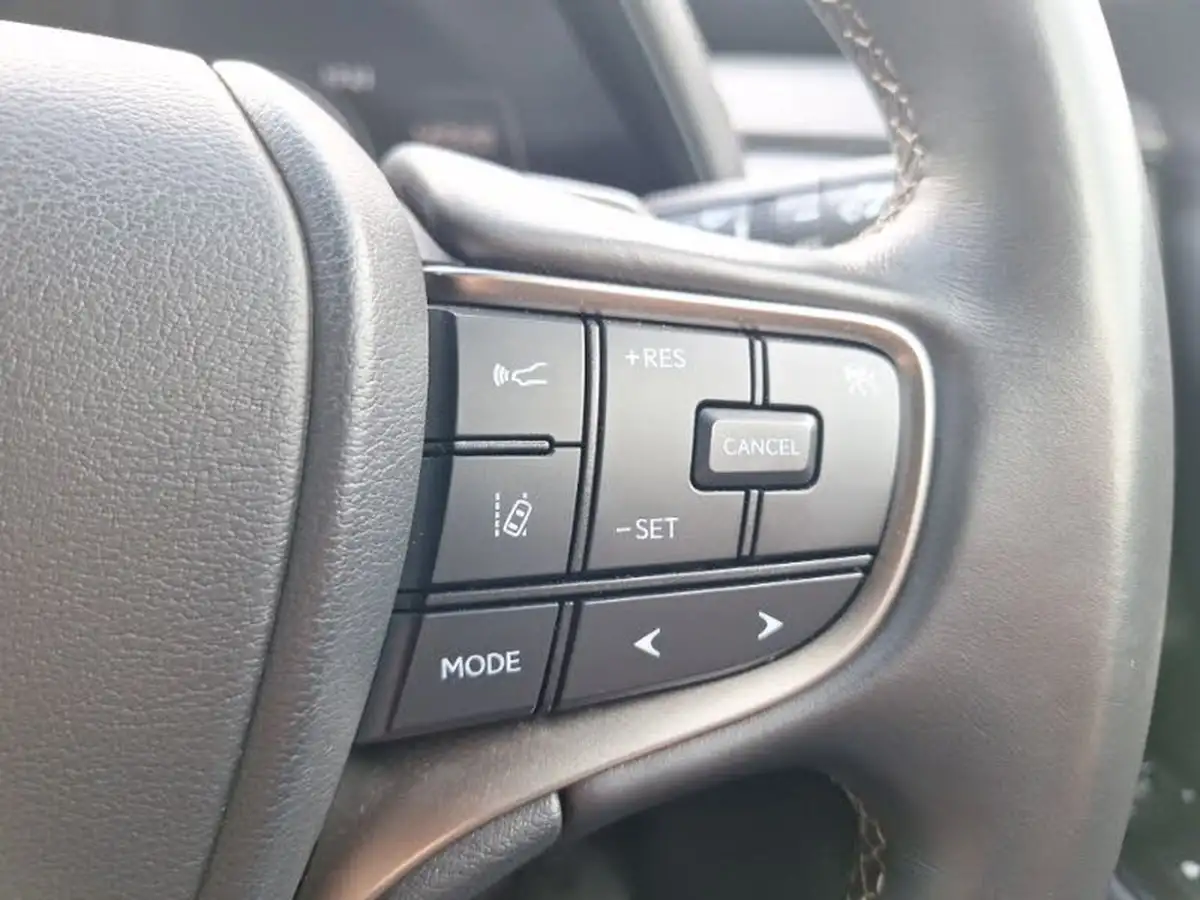 2022-lexus-ux-300e-e-ux-201bhp-big-18