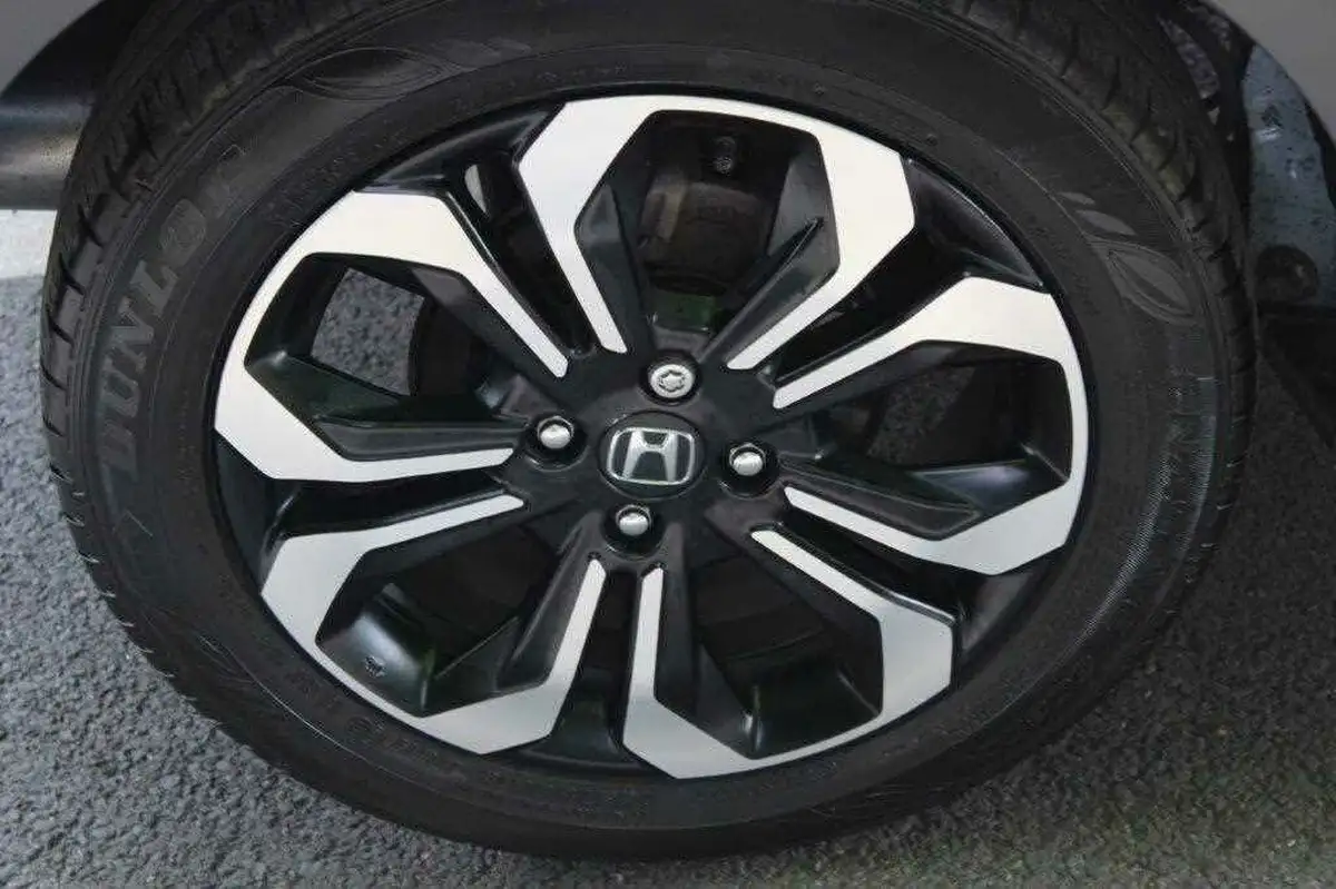 2020-honda-jazz-15-i-mmd-crosstar-ex-big-14