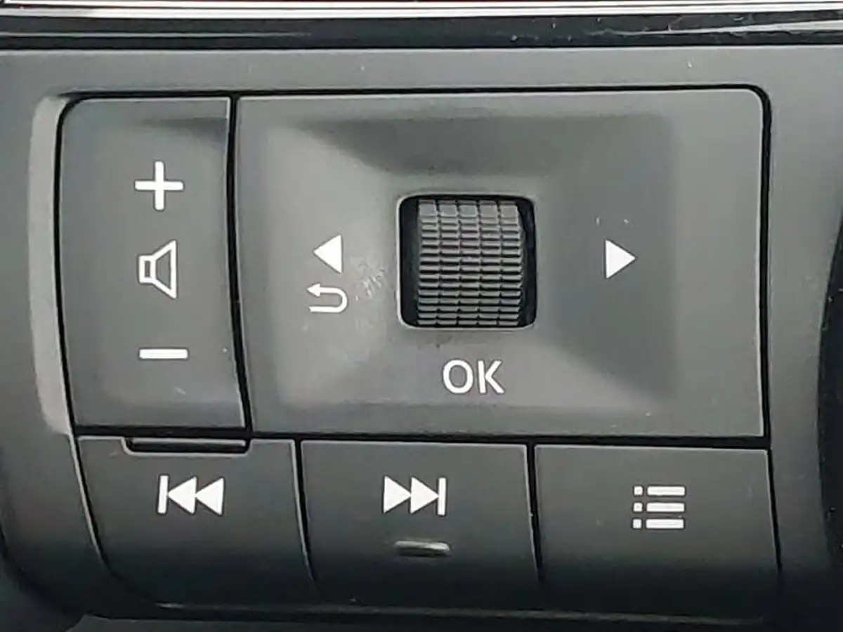 2023-nissan-qashqai-13-dig-t-n-connecta-140ps-big-13