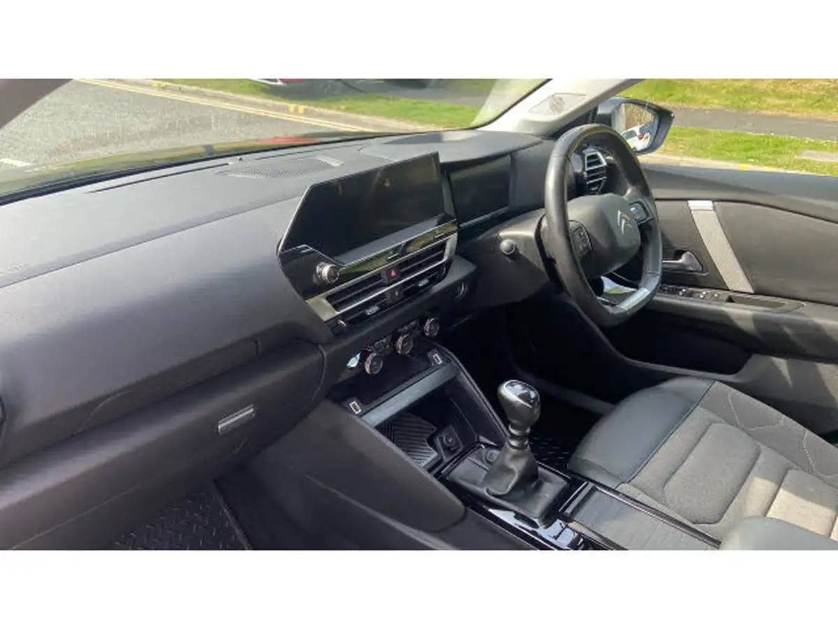 2021-citroen-c4-12-puretech-shine-130ps-big-8