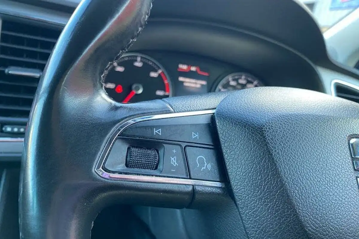 2019-seat-leon-16tdi-se-dynamic-hatchback-big-34