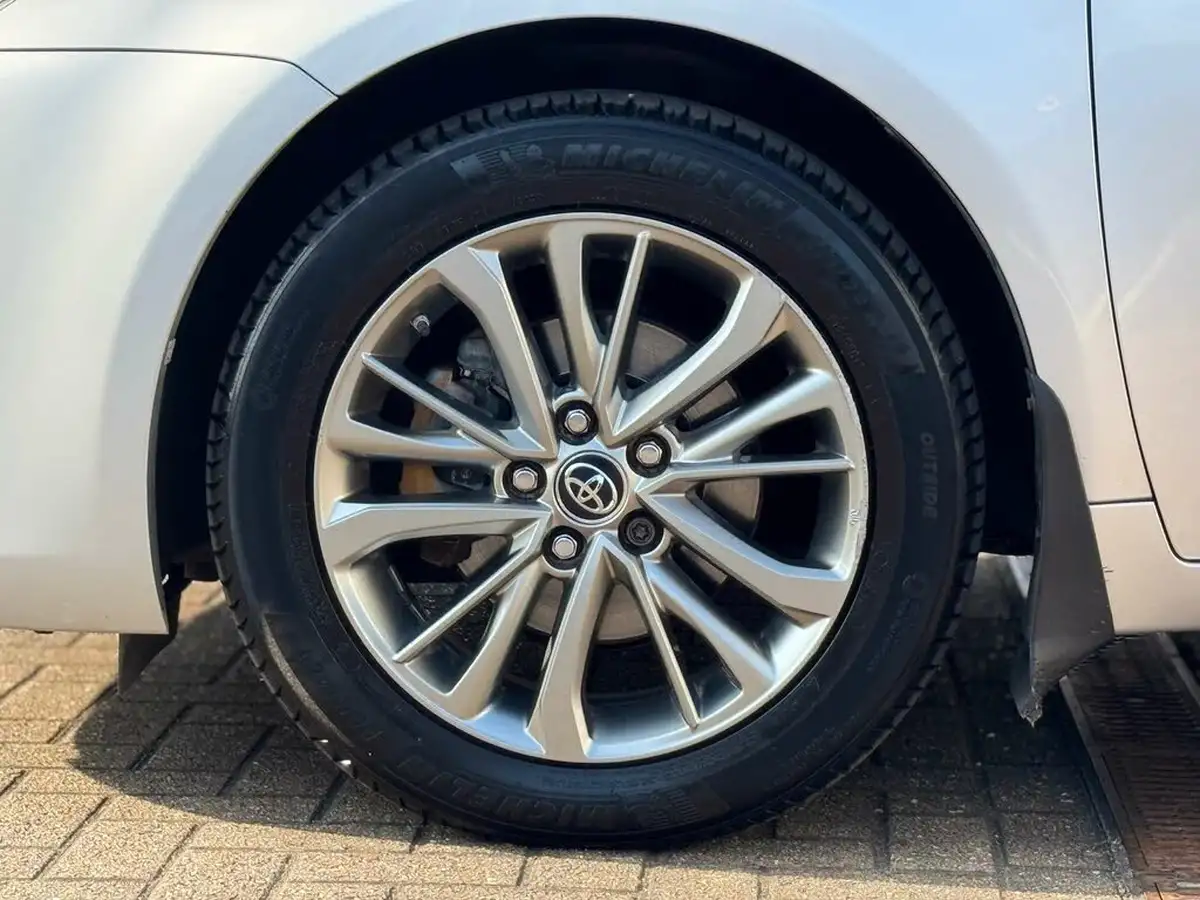 2016-toyota-avensis-18-v-matic-business-edition-touring-sports-5d-cvt-big-32