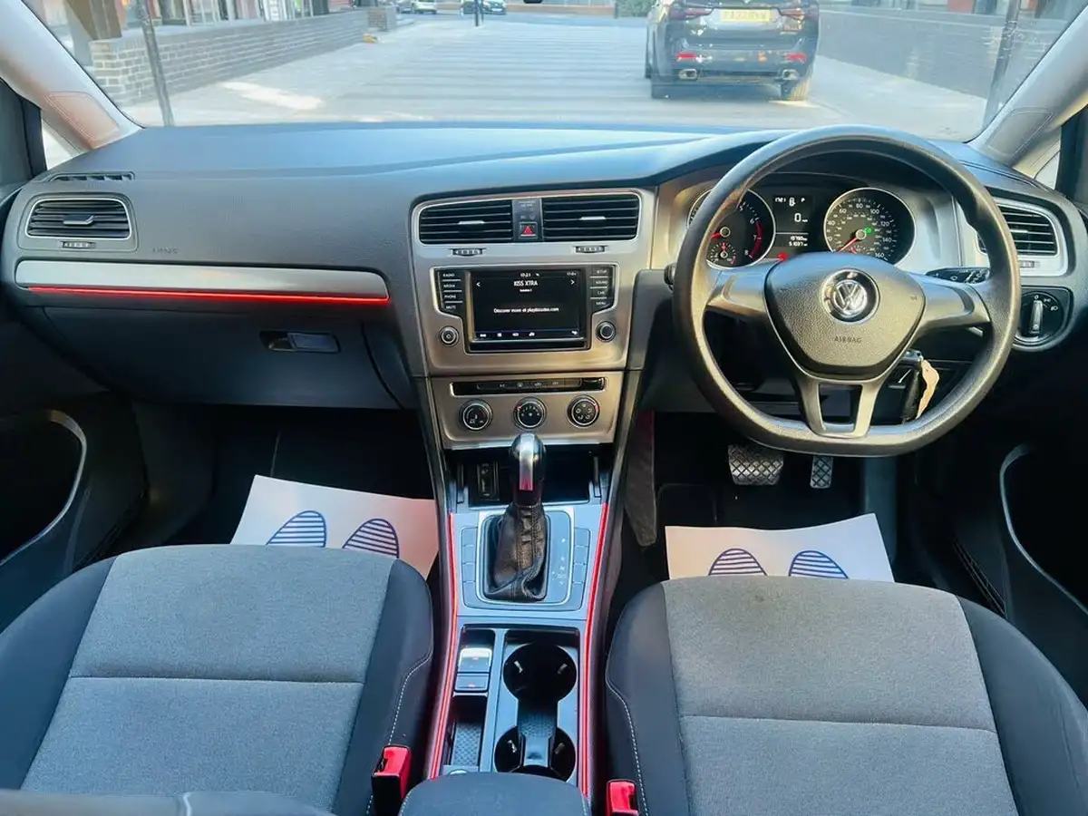 2017-volkswagen-golf-14-tsi-ss-hatchback-5d-dsg-big-6