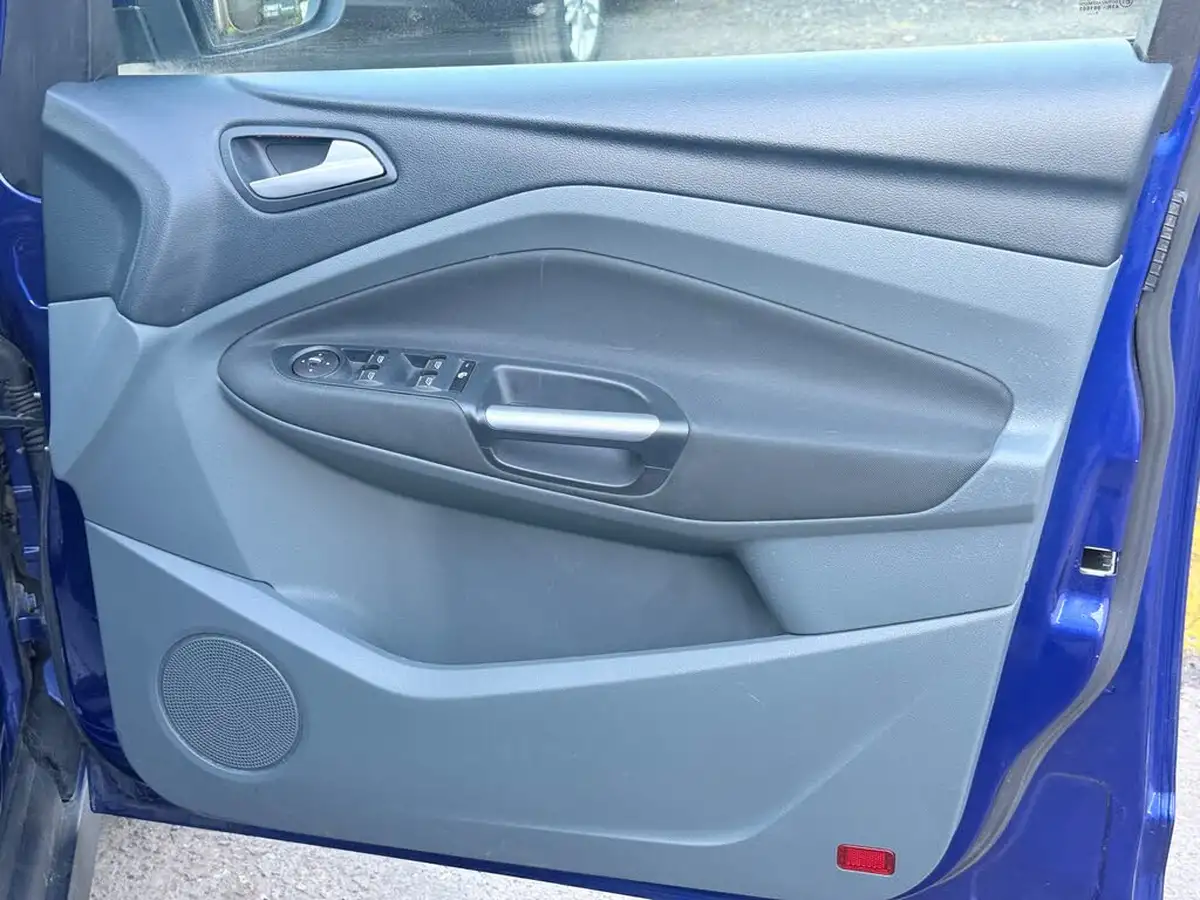 2014-ford-c-max-20tdci-titanium-powershift-big-30