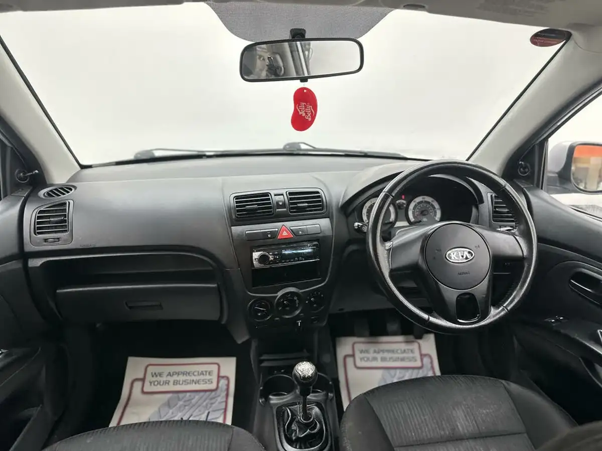 2011-kia-picanto-11-graphite-big-23