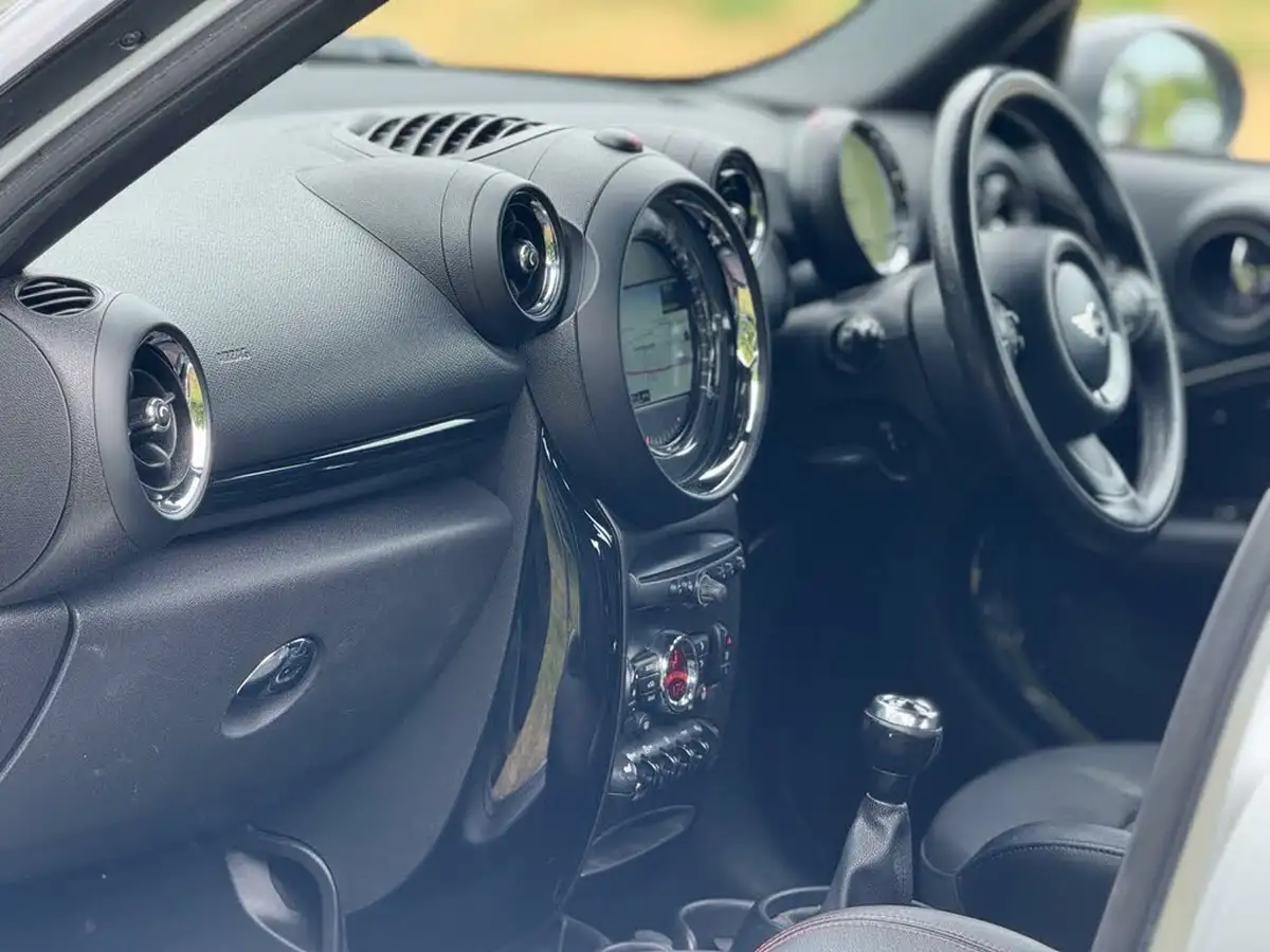 2014-mini-countryman-16td-cooper-d-big-27