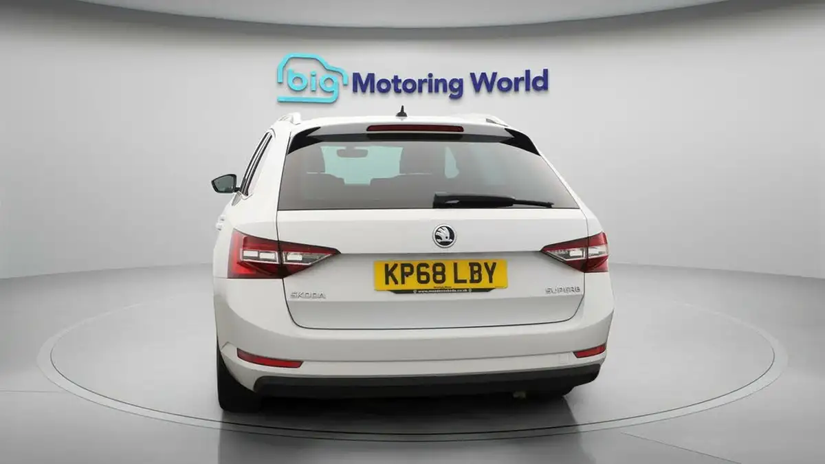 2018-skoda-superb-20tdi-scr-se-l-executive-190ps-estate-big-6