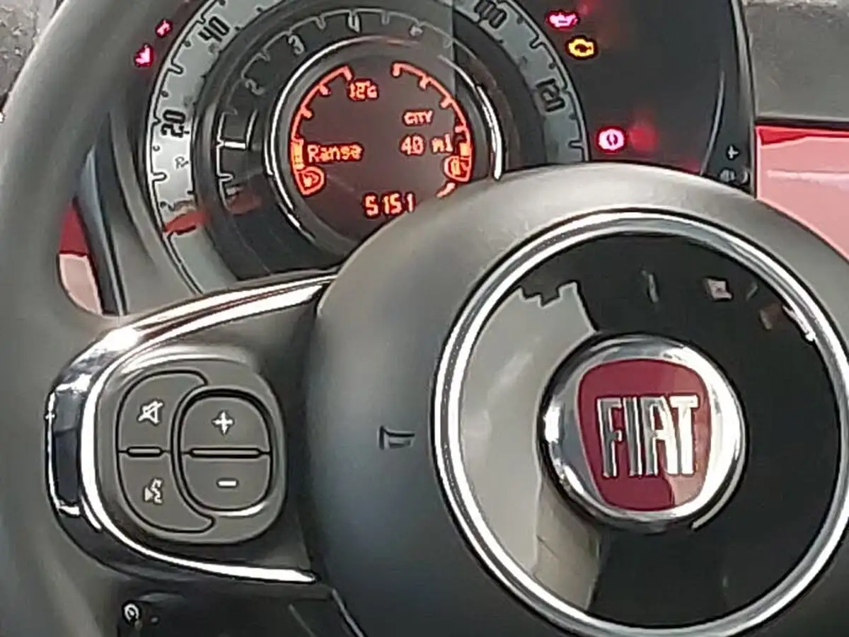 2023-fiat-500-10-red-big-9