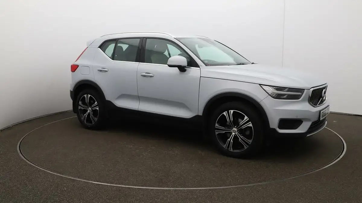 2022-volvo-xc40-20-b4-inscription-awd-big-35
