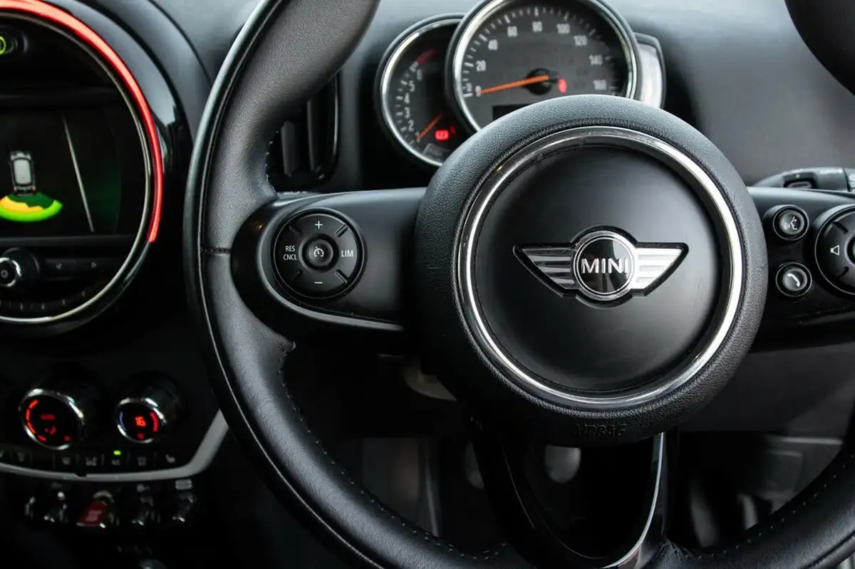 2018-mini-countryman-20-cooper-s-ss-big-18
