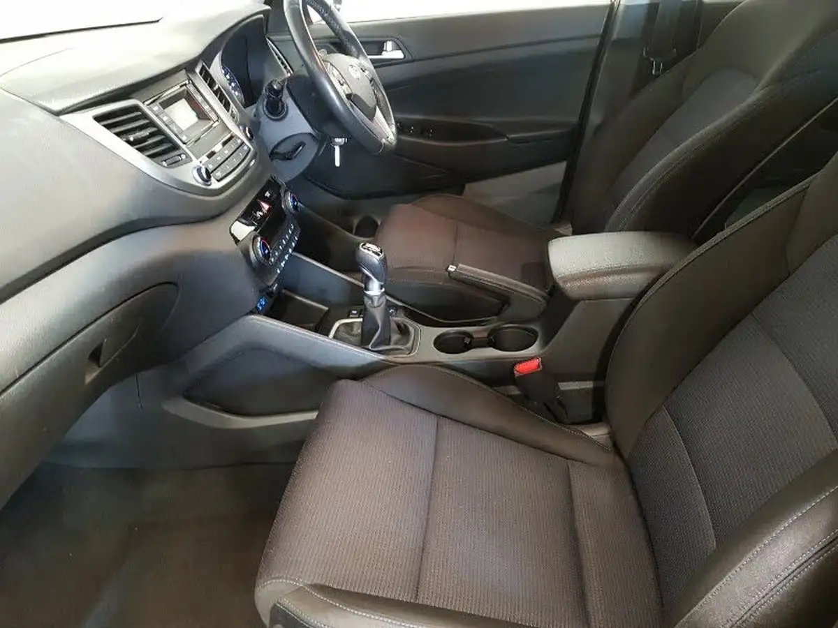 2017-hyundai-tucson-16-gdi-blue-drive-se-big-4