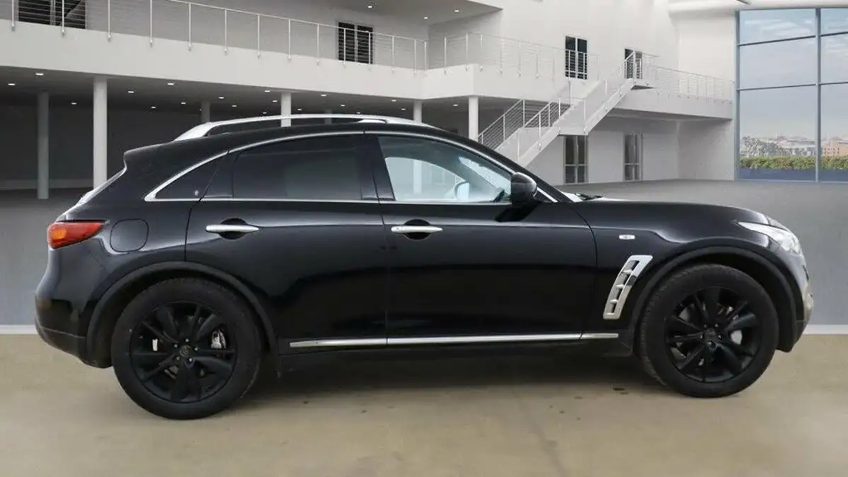 2013-infiniti-fx-30td-gt-big-8