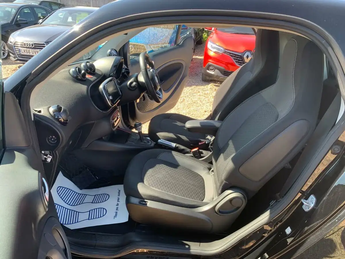 2021-smart-fortwo-eq-brabus-line-coupe-big-27