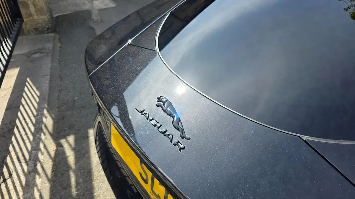 2023-jaguar-f-type-50-v8-p450-75-awd-coupe-big-12