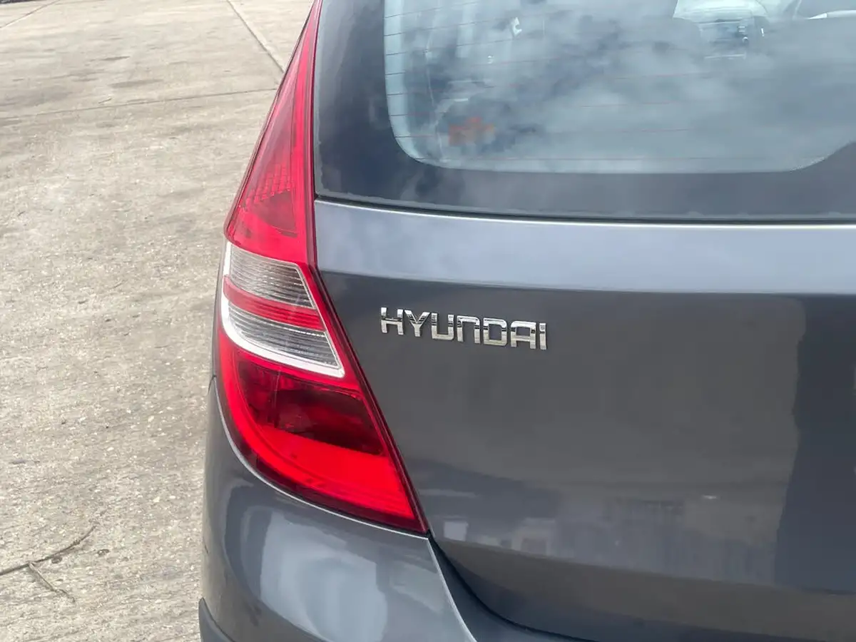 2009-hyundai-i30-comfort-big-9