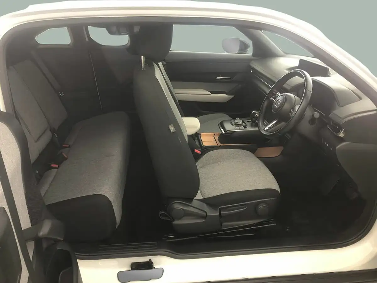 2022-mazda-mx-30-e-se-l-lux-big-29