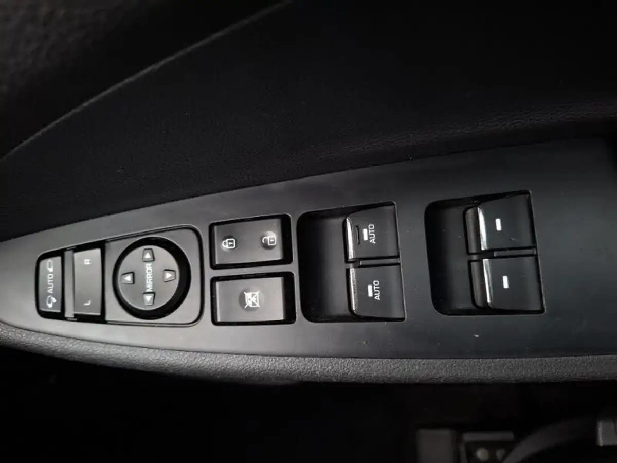 2018-hyundai-tucson-16-gdi-se-nav-big-18