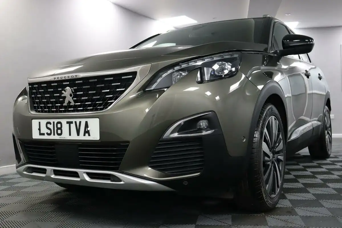 2018-peugeot-3008-suv-12-puretech-gt-line-premium-big-10