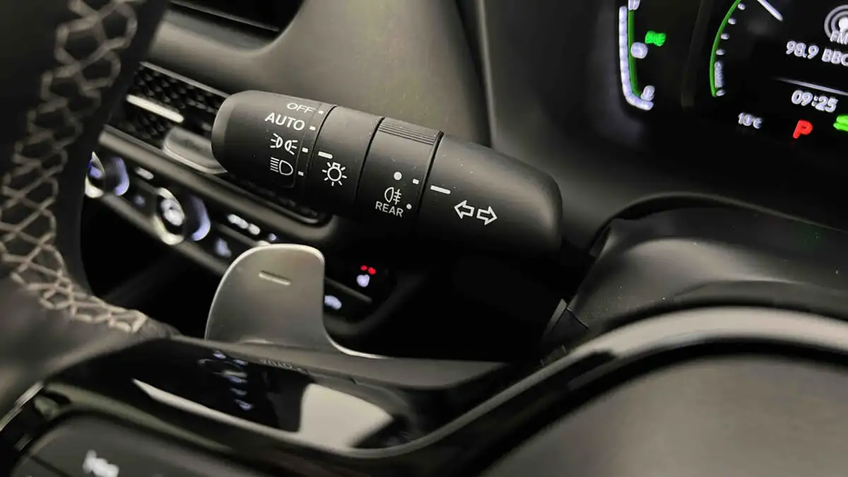 2024-honda-zr-v-20-i-mmd-advance-big-36