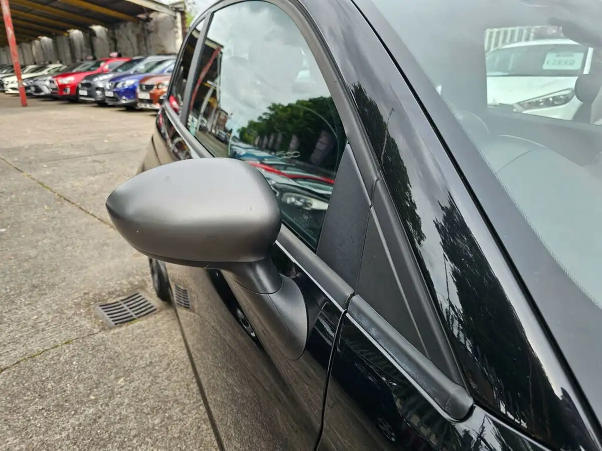 2019-fiat-500-12-sport-big-9