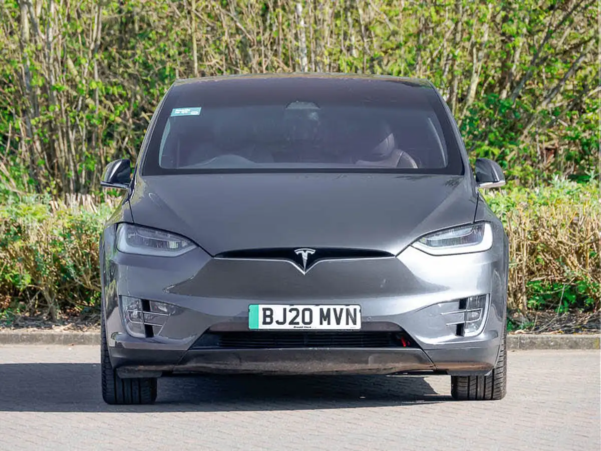 2020-tesla-model-x-e-long-range-big-19