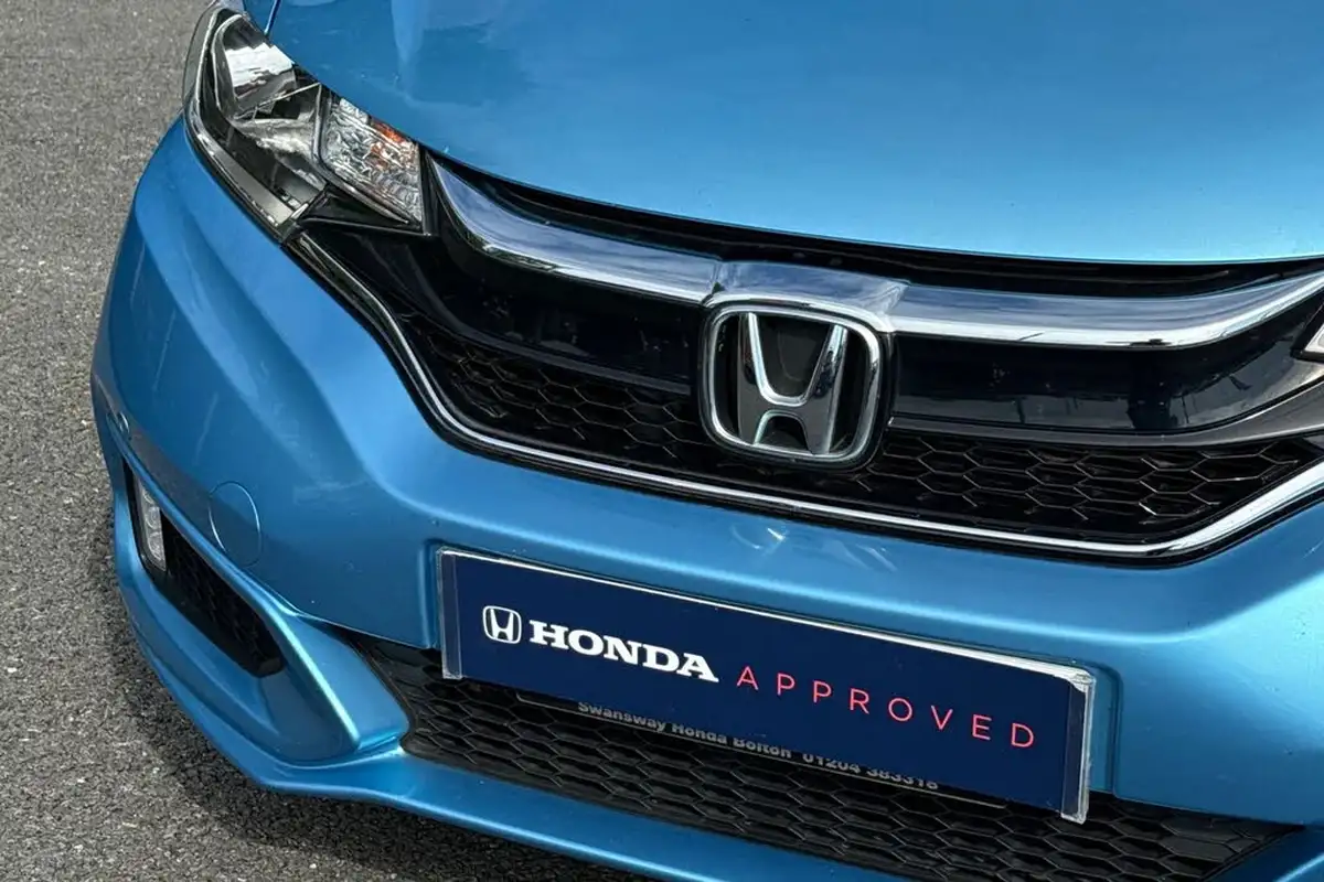 2018-honda-jazz-13-i-vtec-se-cvt-big-25