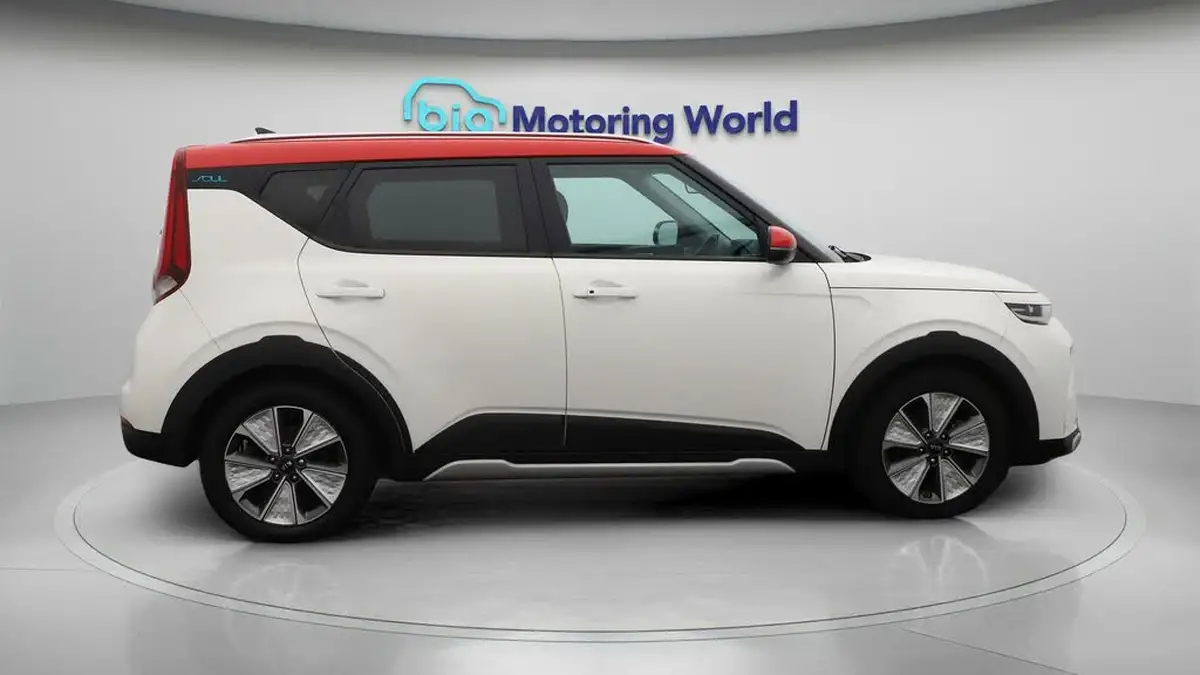 2021-kia-soul-ev-first-edition-big-8